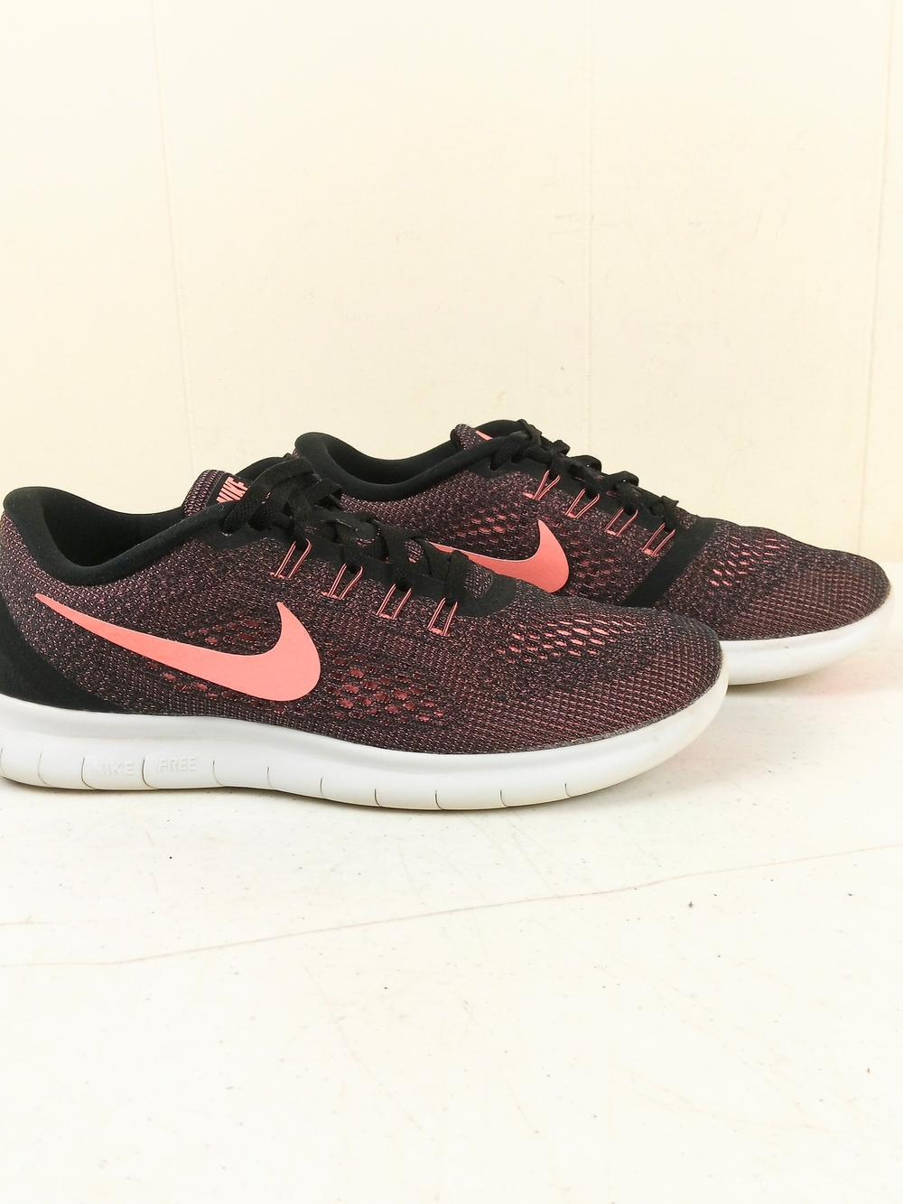 Nike Free RN Women’s Black and Coral Running Shoes Size 9
